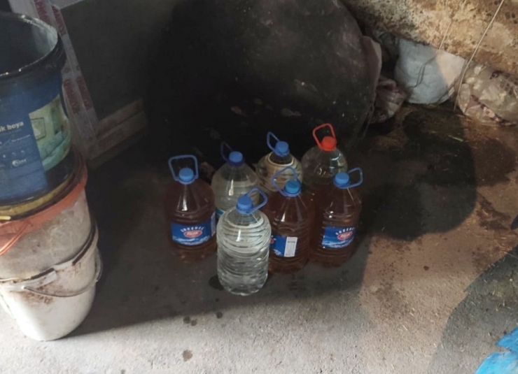 Adana’da Kaçak İçki Operasyonu