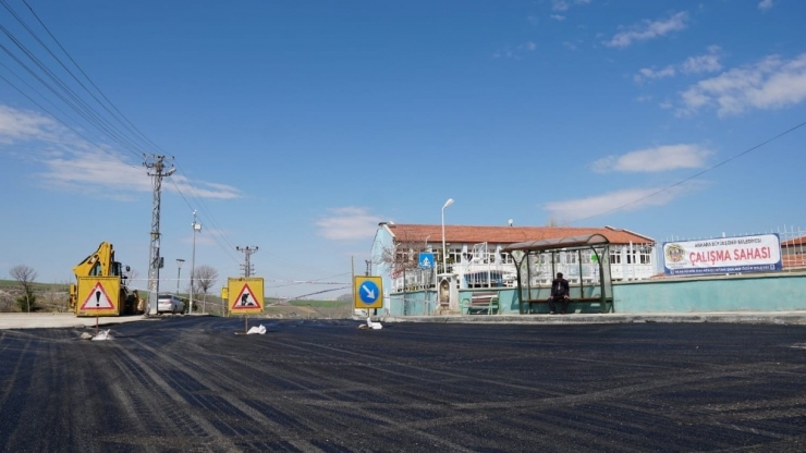 Ankara Büyükşehir Belediyesinden Asfalt Atağı