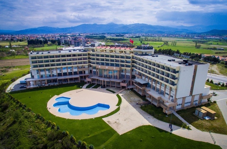 Baün’den Sağlık Çalışanlarına Konaklama Jesti