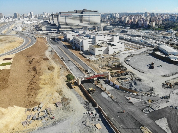 - Başakşehir Şehir Hastanesi Yollarında Çalışmalar Tüm Hızıyla Devam Ediyor