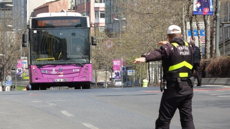 Beyoğlu’nda “Sosyal Mesafe” Denetlemesi