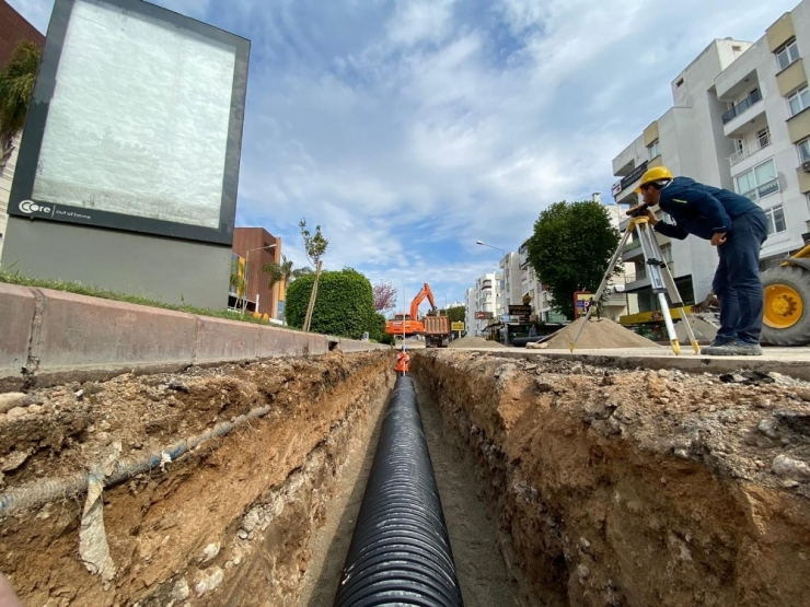 Fener Mahallesinde Yağmur Suyu Çalışması