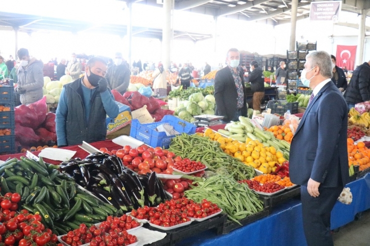 Kırşehir Valisi İbrahim Akın, Pazar Yerinde Denetim Yaptı