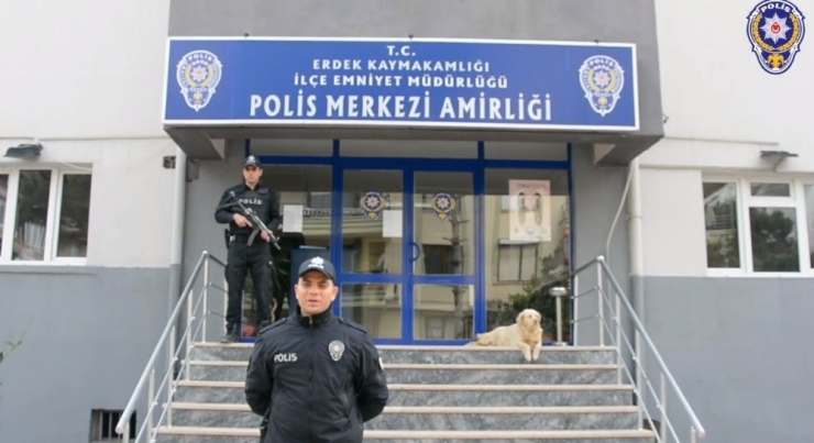 Erdek Polisinden ’Evde Kal’ Klibi