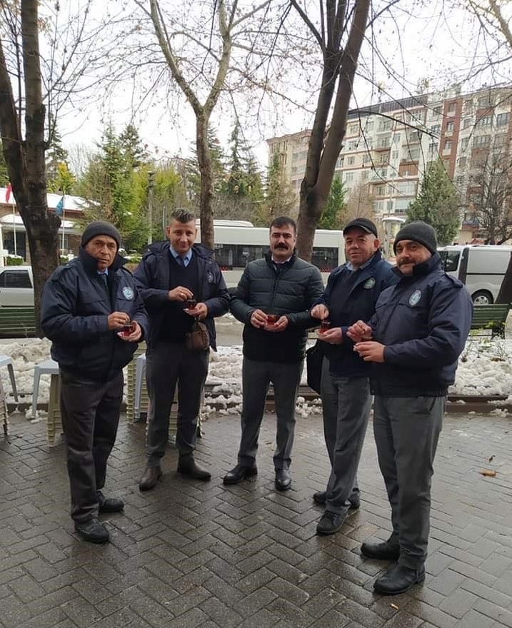 Eskişehir’de Balık İstifi Servisi Fotoğrafladığı İddia Edilen Şoföre Hakaret Ve Mobbing İddiası