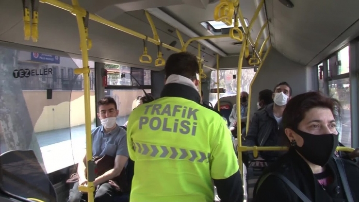 Fatih’te Otobüste Yan Yana Oturan Vatandaşlar Uyarıldı