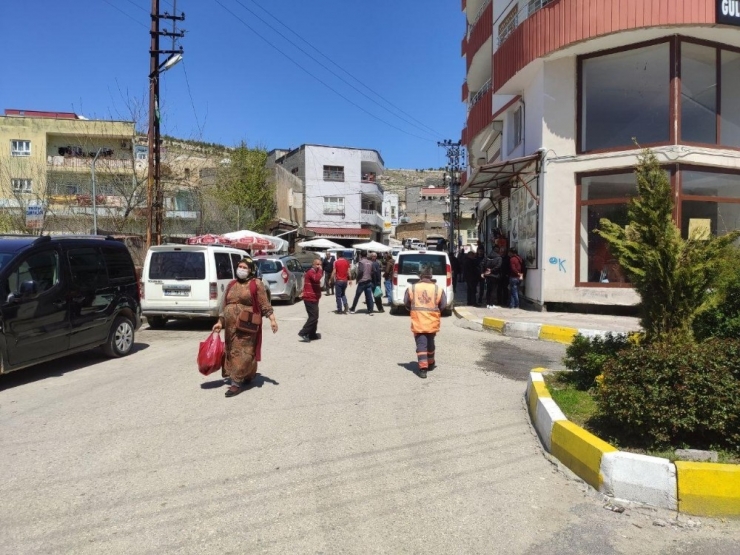 Mardin’de Yasak Kalktı, Vatandaşlar Tedbir Almadan Sokağa Koştu