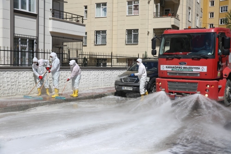 Karaköprü’de Dezenfekte Timi Çalışmalarını Sürdürüyor