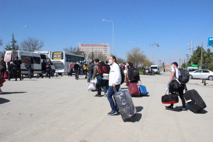 Kktc’den Gelenler Negatif Çıktı, Evlerine Gönderildi
