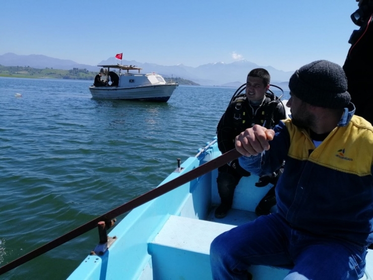 Baraj Gölünde Kaybolan Gencin Cesedi Bulundu