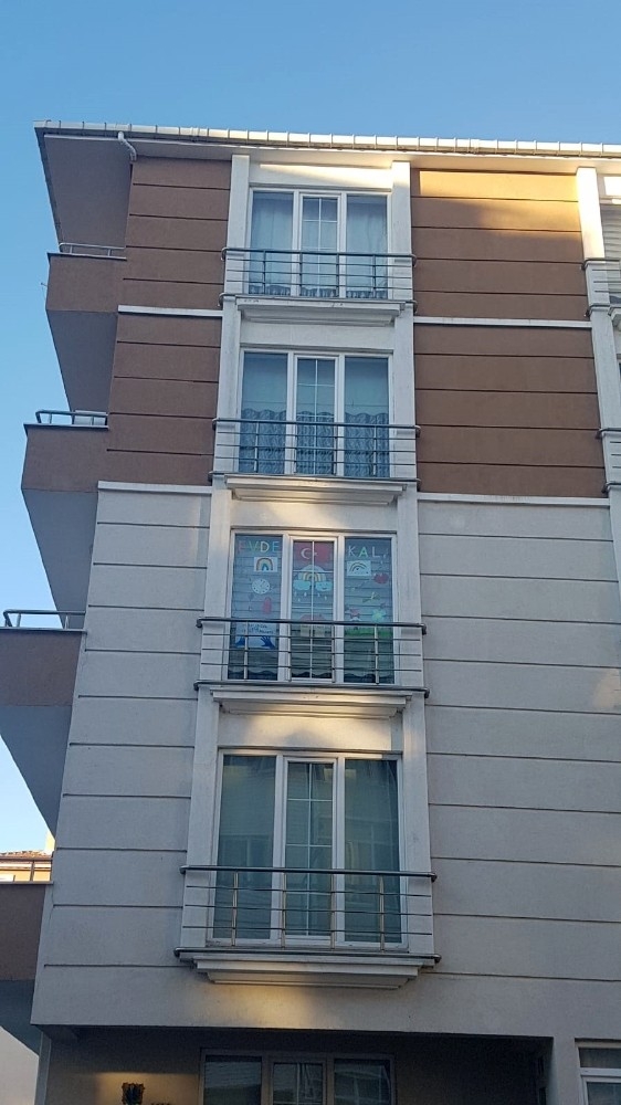 Minik Kardeşler Dansla “Evde Kal Türkiye” Dedi