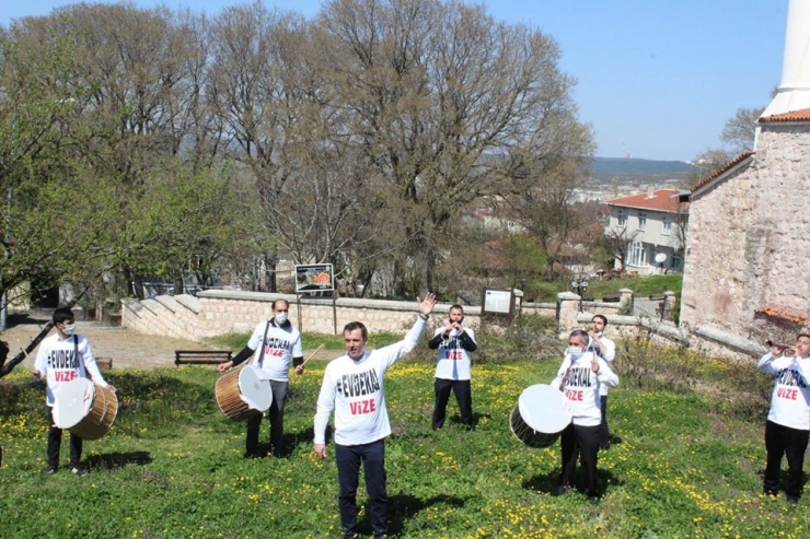 Kırklareli’de “Dokuz Sekizlik” Evde Kal Konseri