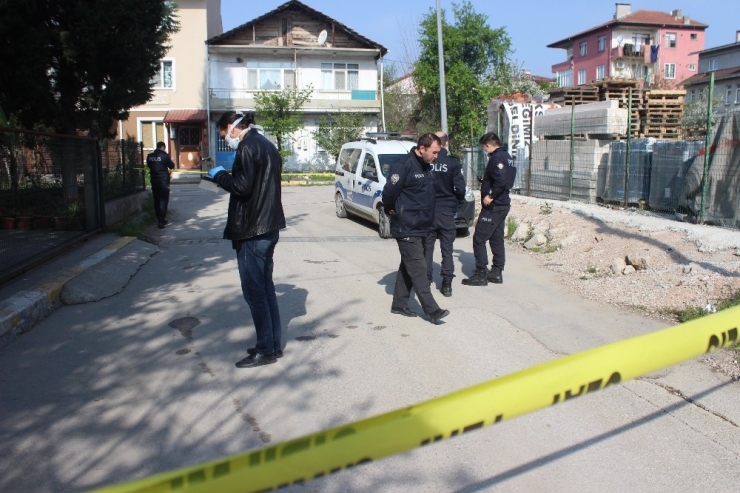 Yasak Sonrası Sokağa Çıkar Çıkmaz Borç Verdiği Şahsı Vurdu