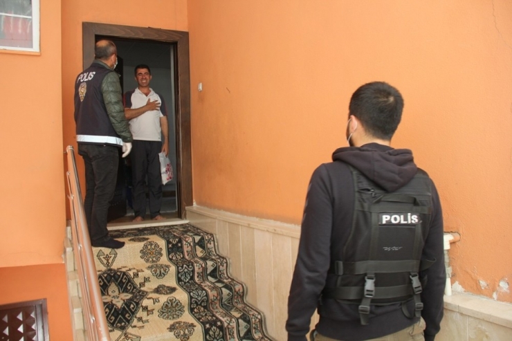 Sokağa Çıkma Yasağında Vatandaşların İhtiyacını Vefa Ekibi Sağladı