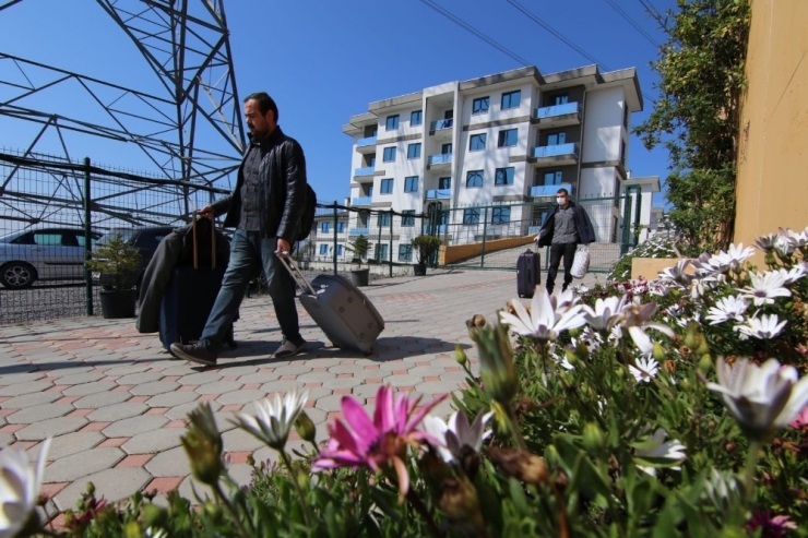Sakarya’da, 14 Günlük Gözetim Süreleri Biten 6 Kaymakam Adayı Daha Evlerine Gönderildi