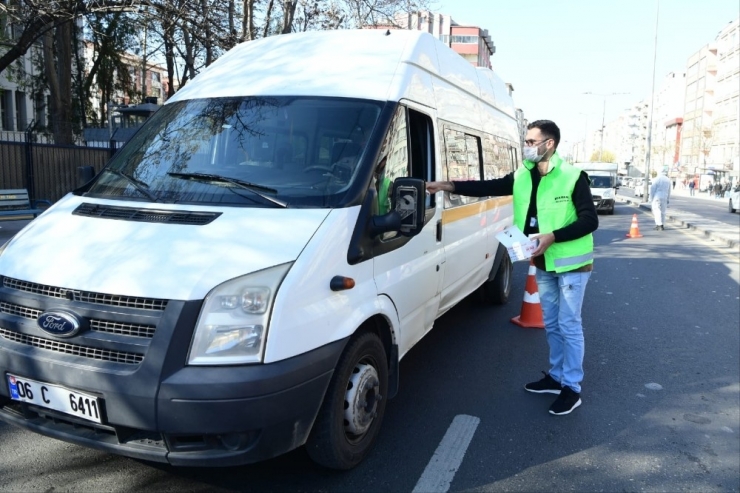 Mamak’ta Yeni Hafta Maske Dağıtımı İle Başladı