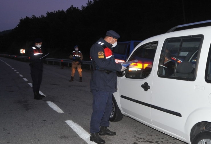 Samsun-sinop İl Sınırında Sıkı Denetim