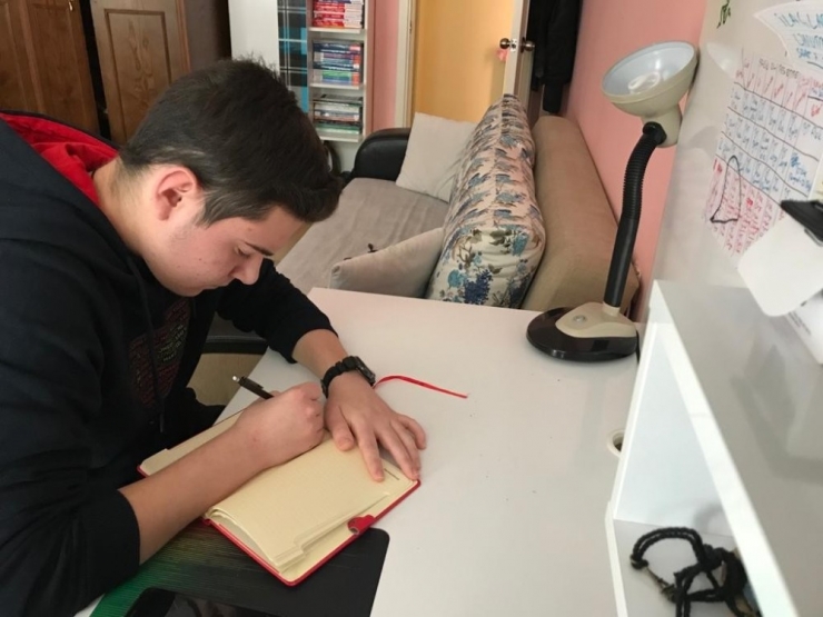 Samsun’da Lise Öğrencisinden Fahrettin Koca’ya Şiir