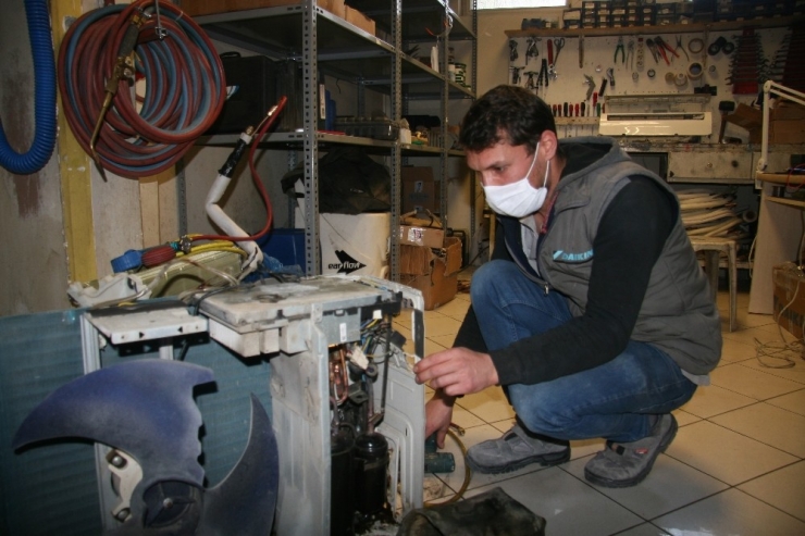 15 Dakikada 2 Motosiklet Çalan Hırsızlar Yakalandı