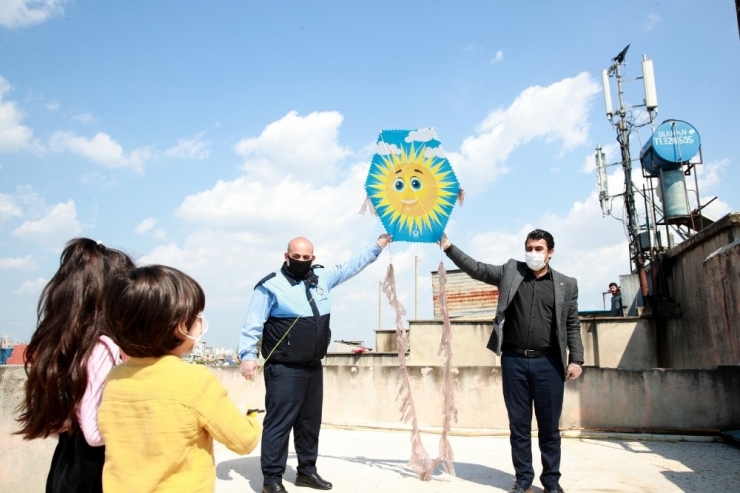 Vatandaşa Tüp, Çocuklara Uçurtma