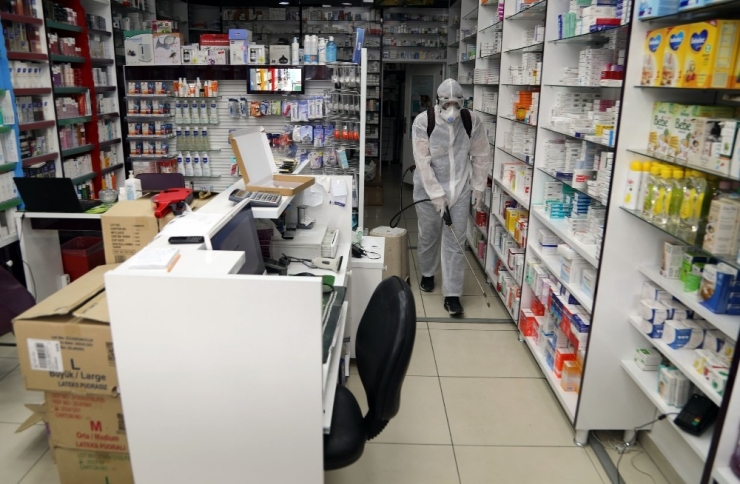 Van’daki Eczaneler Dezenfekte Edildi