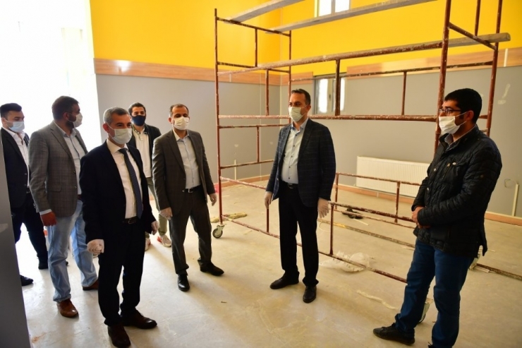 Çukurdere Mahallesi Kitap Kafe Hizmete Hazırlanıyor