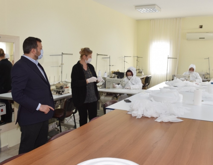 Yüreğir Belediyesi Maske Üretimine Başladı