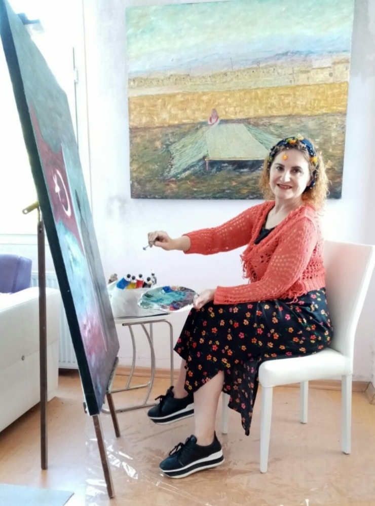 Güher, Evde Sanatla Terapi Yapıyor