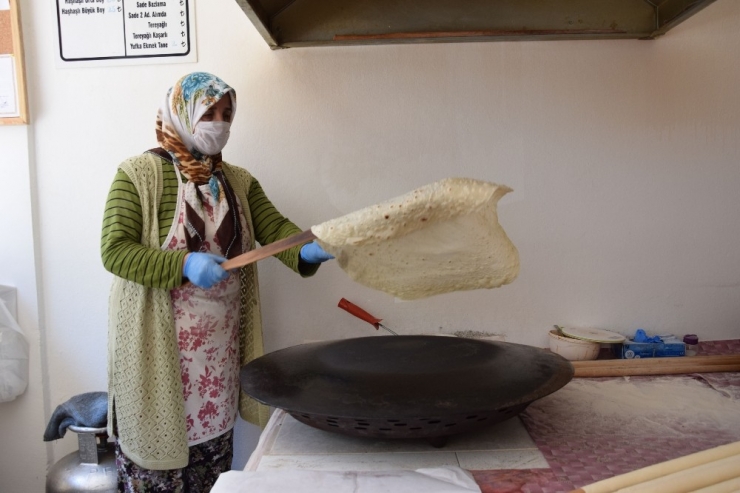 Korona Virüs Yufka Ekmek Satışlarını İkiye Katladı