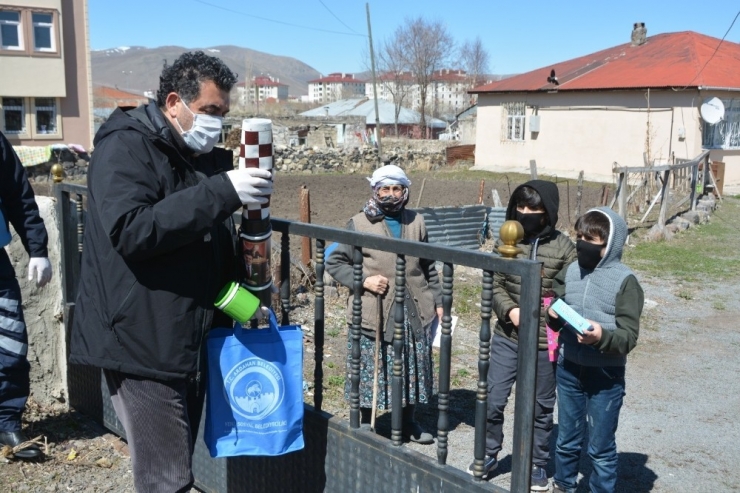 Çocuklara Eğitim Seti, Büyüklere Maske
