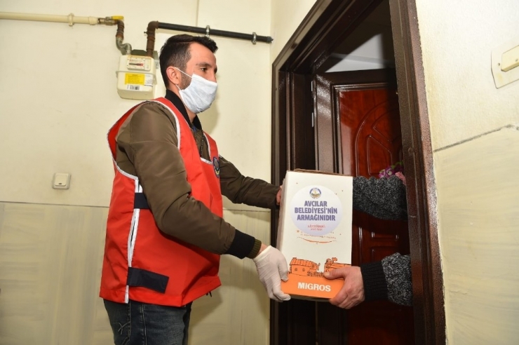 Avcılar’da Salgınla Mücadelede “Kardeş Aile” Desteği