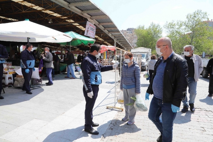 Bayraklı Belediyesinden Vatandaşlara Destek