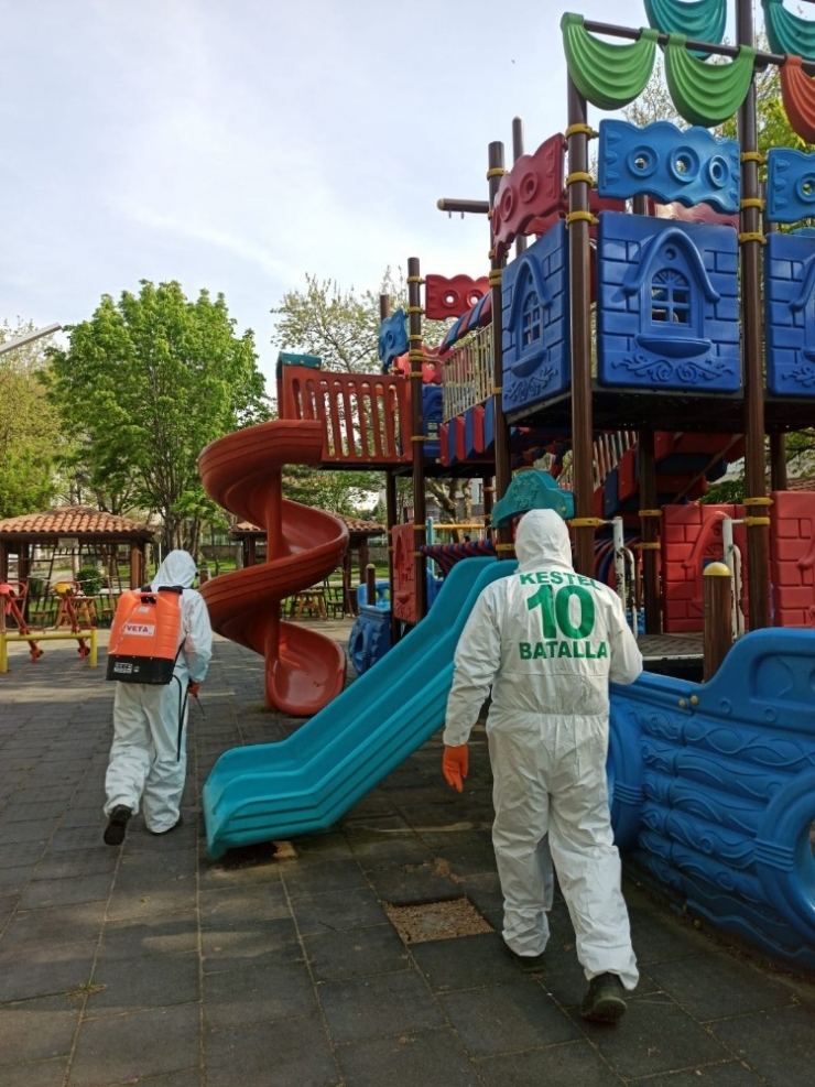 Tuluma ’Batalla’ Yazdırarak Dezenfekte Çalışması Yaptı