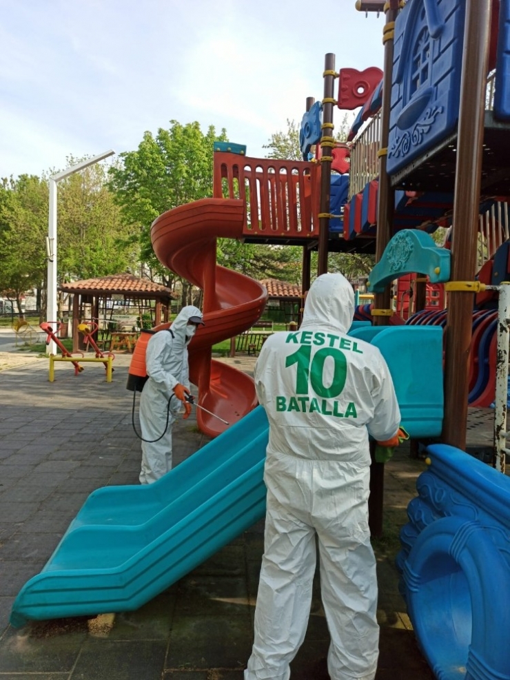 Tuluma ’Batalla’ Yazdırarak Dezenfekte Çalışması Yaptı
