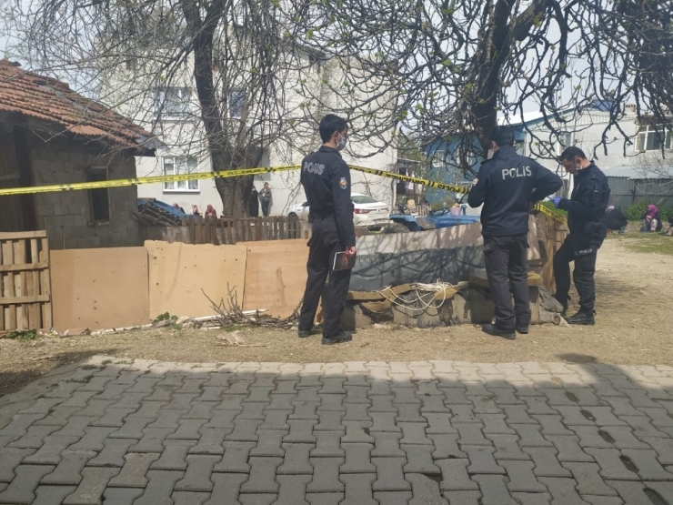 Bursa’da Koyunlarını Kırparken Canından Oldu