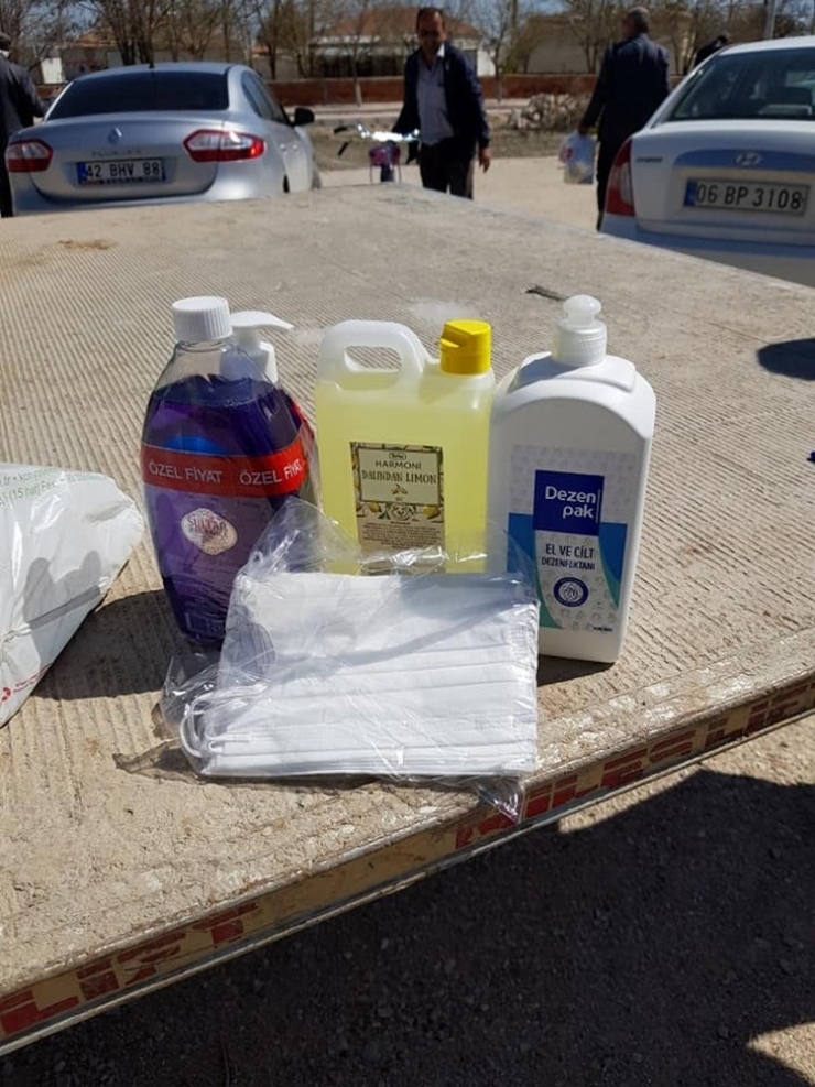 Konya Şeker Üreticilere Koruyucu Sağlık Seti Dağıttı