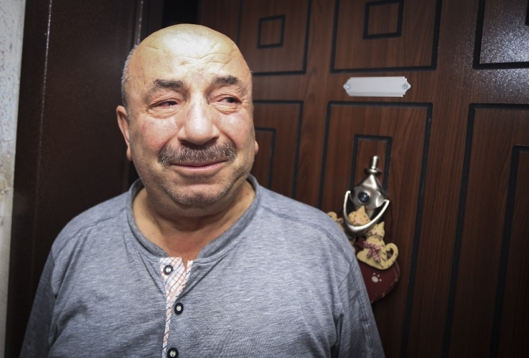 Memur-sen Genel Başkanı Yalçın, Ptt Çalışanları İle Birlikte Maske Dağıttı