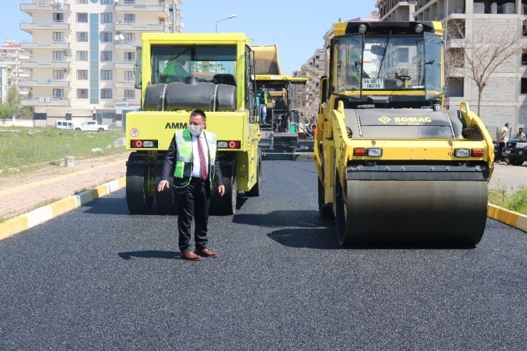 Bağlar Belediyesi Korona Virüs Tedbirlerini Alarak Asfalt Çalışmalarına Başladı