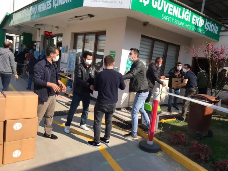 Düzce İşçilerine Koli Yardımı