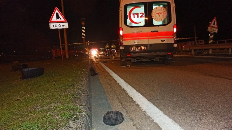 Otomobil Motosiklete Çarptı: 2 Ölü