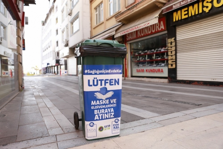 Fatsa’da Caddelere Tıbbi Atık Kutusu Yerleştirildi