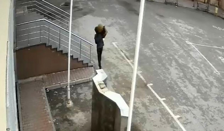 Atatürk Büstünü Çalan Kişilerden 2’si Yakalandı