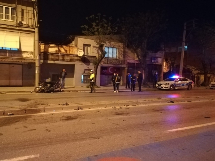 İzmir’deki Feci Kaza Güvenlik Kamerasına Yansıdı