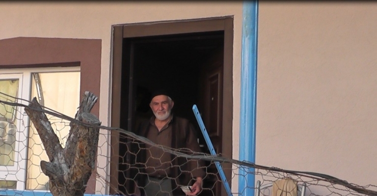 Develi’de Sokağa Çıkamayan Çocuklar Okulu Özledi