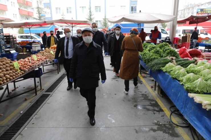 Kocasinan’ın Pazar Yerlerinde Tüm Tedbirler En Üst Seviyede