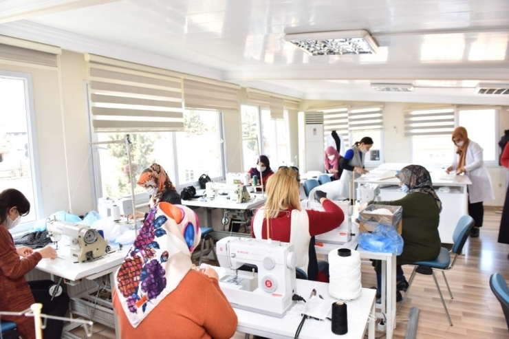 Malzeme Altıeylül’den Üretim Vatandaştan