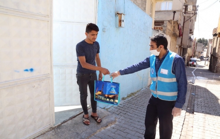 Öğrencilerin Sınav Kitapçıkları Evlerine Teslim Edildi