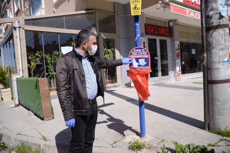 Pursaklar’da Maske Ve Eldivenler İçin Tıbbi Atık Kutuları Yerleştirildi