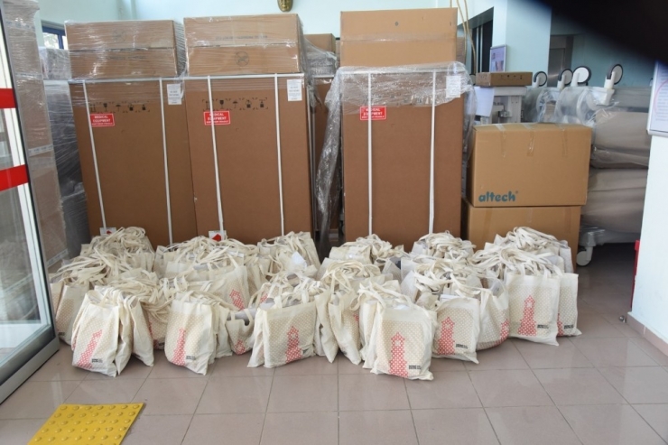 Sağlık Çalışanlarına 600 Hediye Paketi