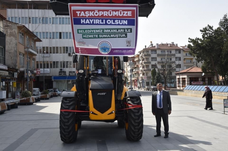 Taşköprü Belediyesi Makine Parkı’nı Güçlendiriyor